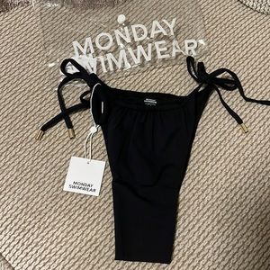 Monday Swimwear Isla Mujeres bikini bottoms in Black